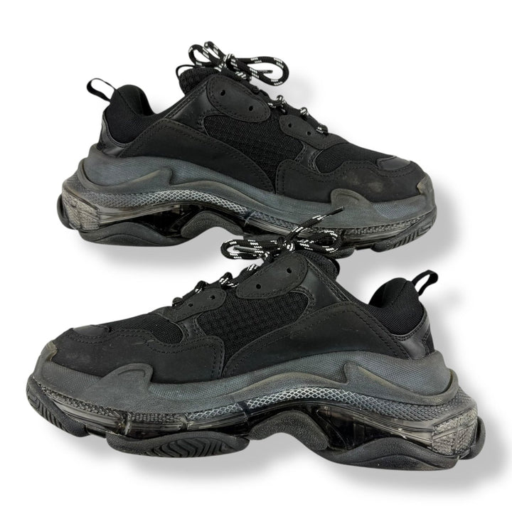 Balenciaga Triple S Black UK 6 / EU 39 - Lux Central