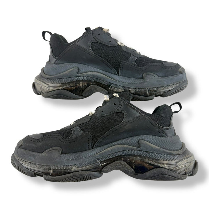 Balenciaga Triple S Black UK 7 / EU 40 - Lux Central