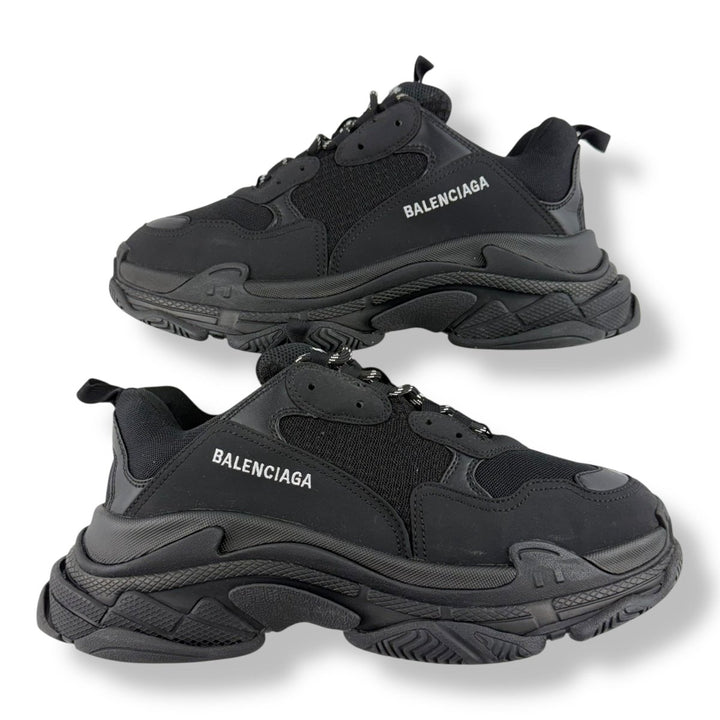 Balenciaga Triple S Black UK 9 / EU 43 - Lux Central