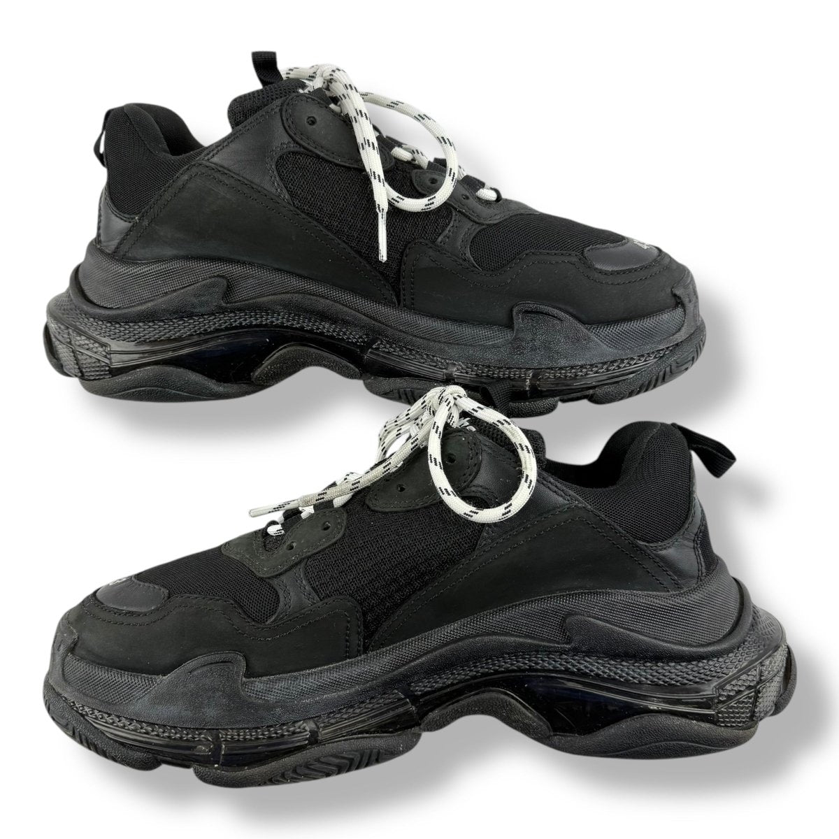 Balenciaga Triple S Black UK 9 / EU 43 - Lux Central