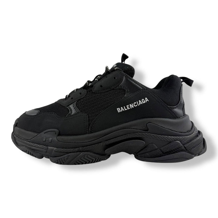 Balenciaga Triple S Black UK 9 / EU 43 - Lux Central