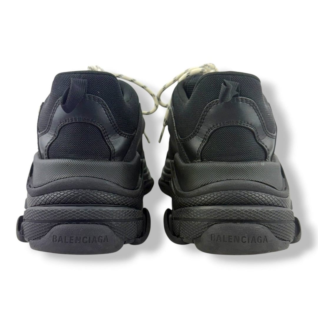 Balenciaga Triple S Black UK 9 / EU 43 - Lux Central