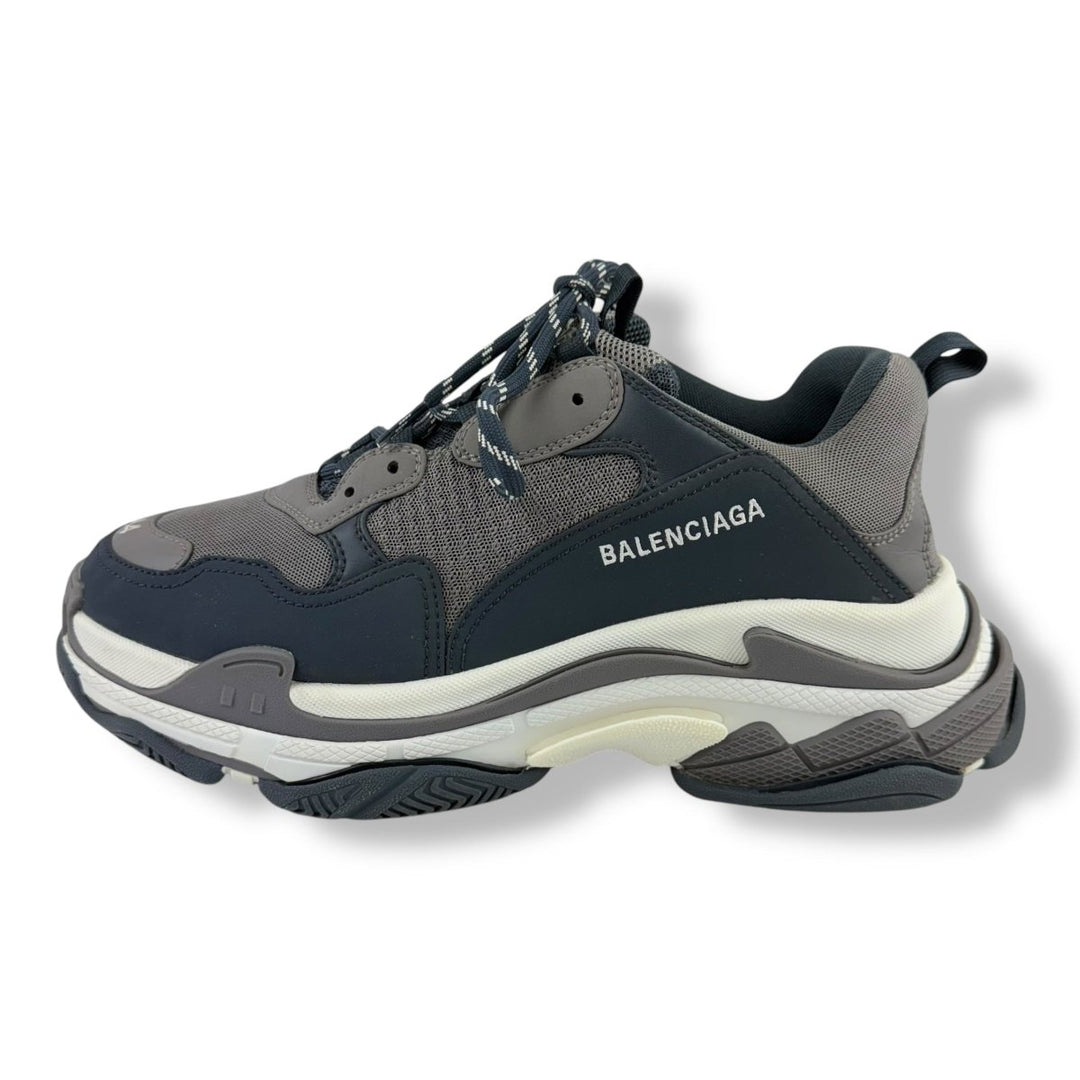 Balenciaga Triple S Grey/White UK 10 / EU 44 - Lux Central