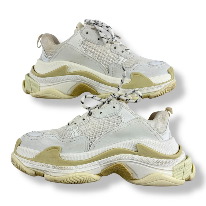 Balenciaga Triple S White UK 4 / EU 37 - Lux Central
