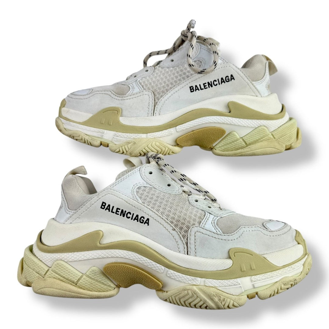 Balenciaga Triple S White UK 5 / EU 38 - Lux Central