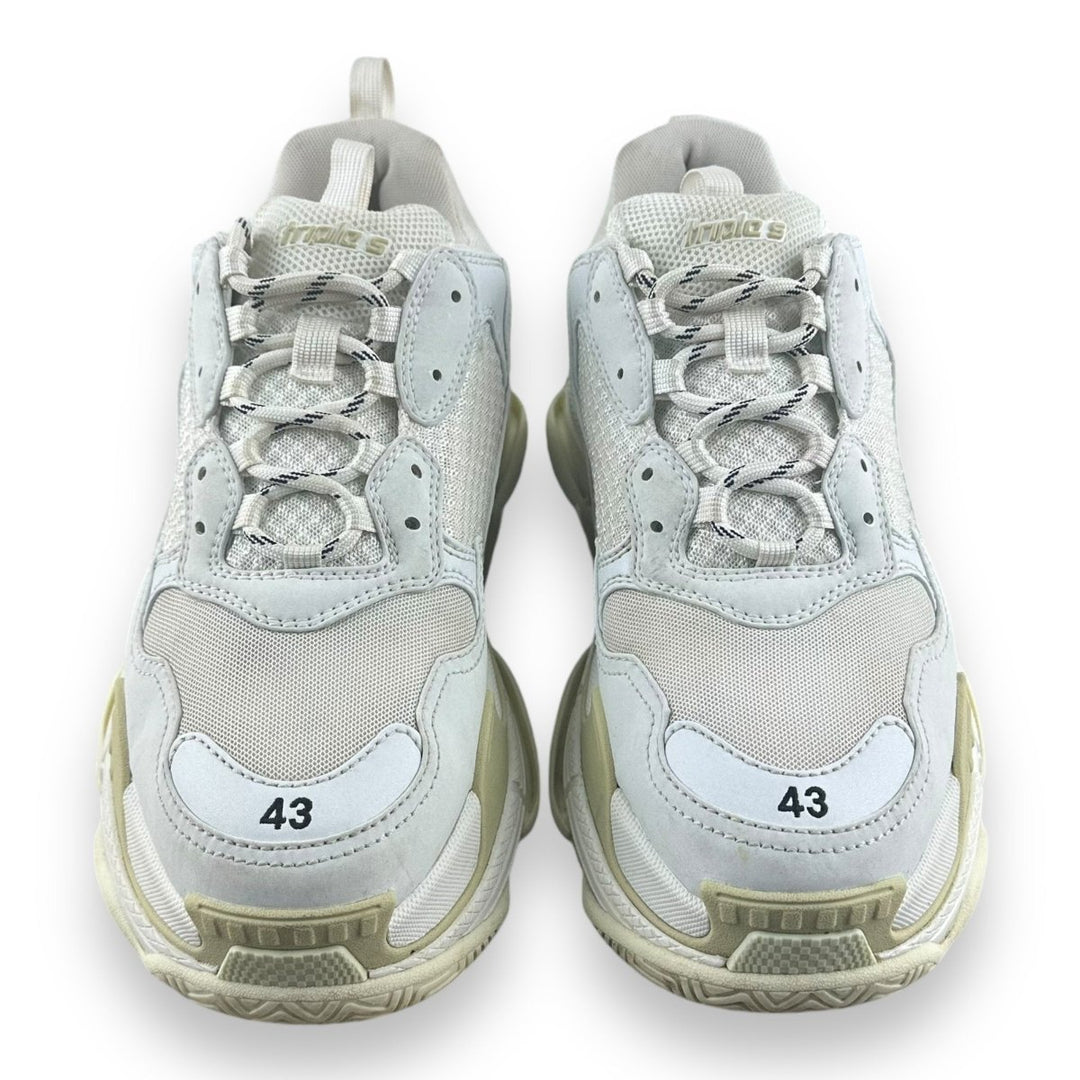 Balenciaga Triple S White UK 9 / EU 43 - Lux Central