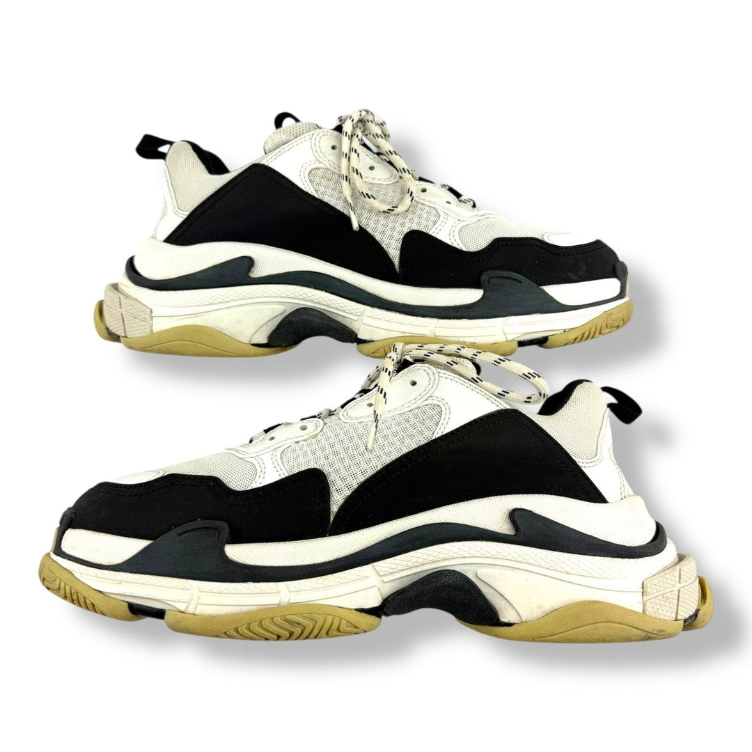 Balenciaga Triple S White/Black UK 10 / EU 44 - Lux Central