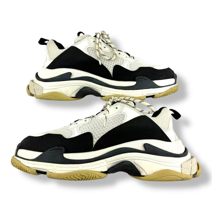 Balenciaga Triple S White/Black UK 10 / EU 44 - Lux Central