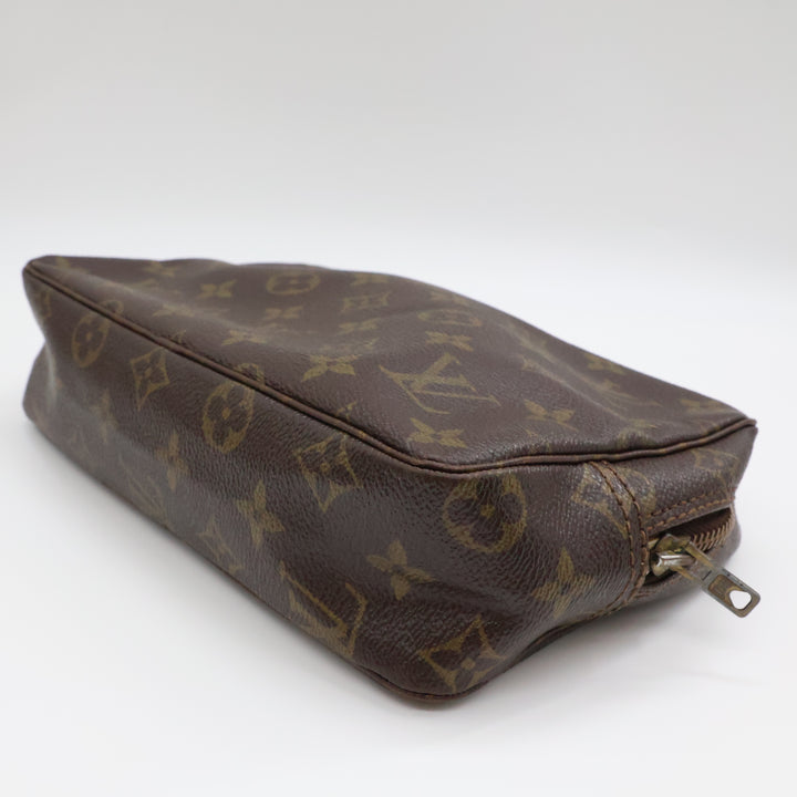 Louis Vuitton Trousse 23 Brown Monogram Toiletry Pouch