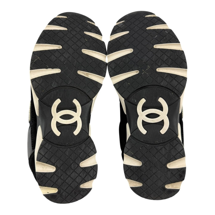 Chanel CC Runner Trainers Black/White UK 3 / EU 36 - Lux Central