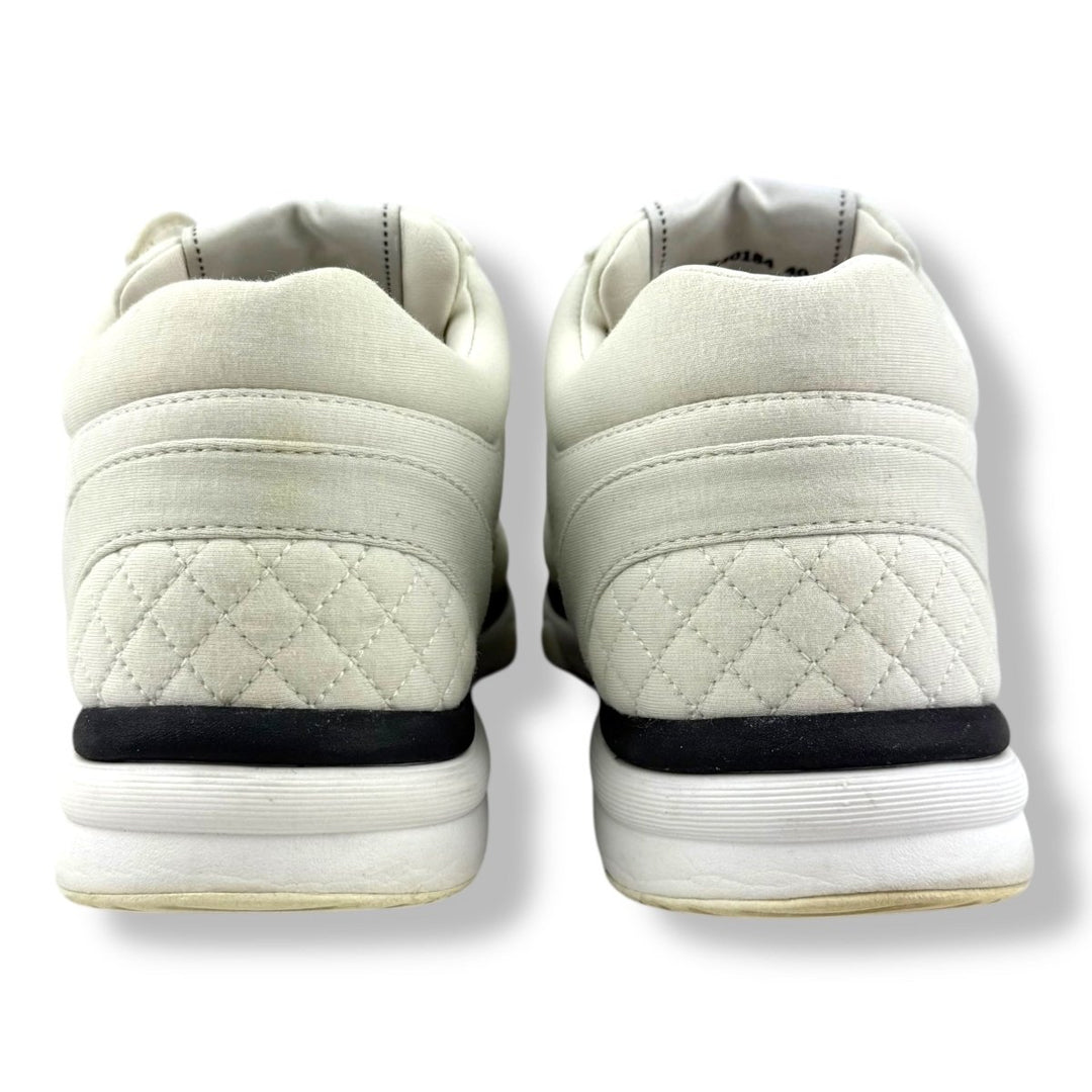 Chanel CC Runner White Suede UK 7 / EU 40 - Lux Central