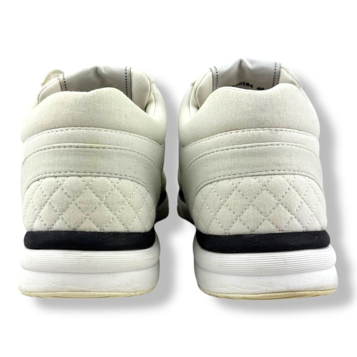 Chanel CC Runner White Suede UK 7 / EU 40 - Lux Central