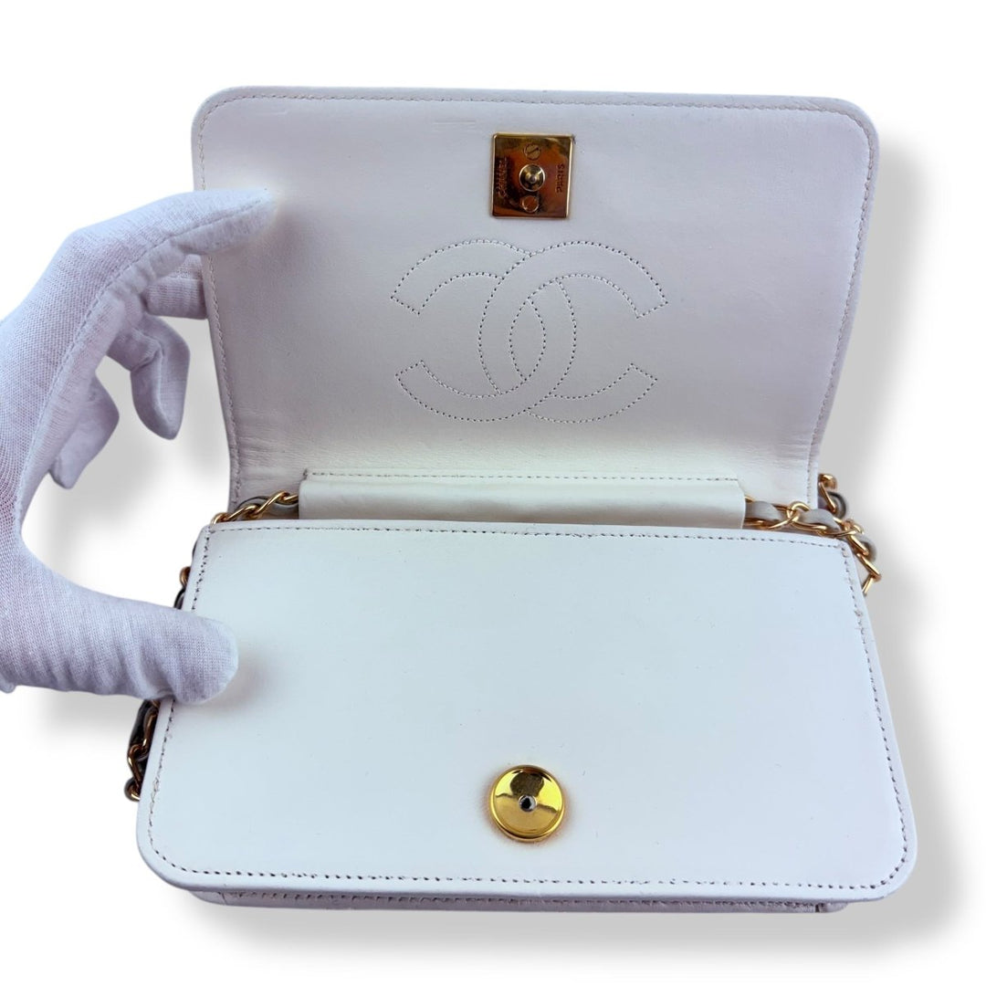 Chanel CC White Push Lock Single Flap Vintage Shoulder Handbag - Lux Central