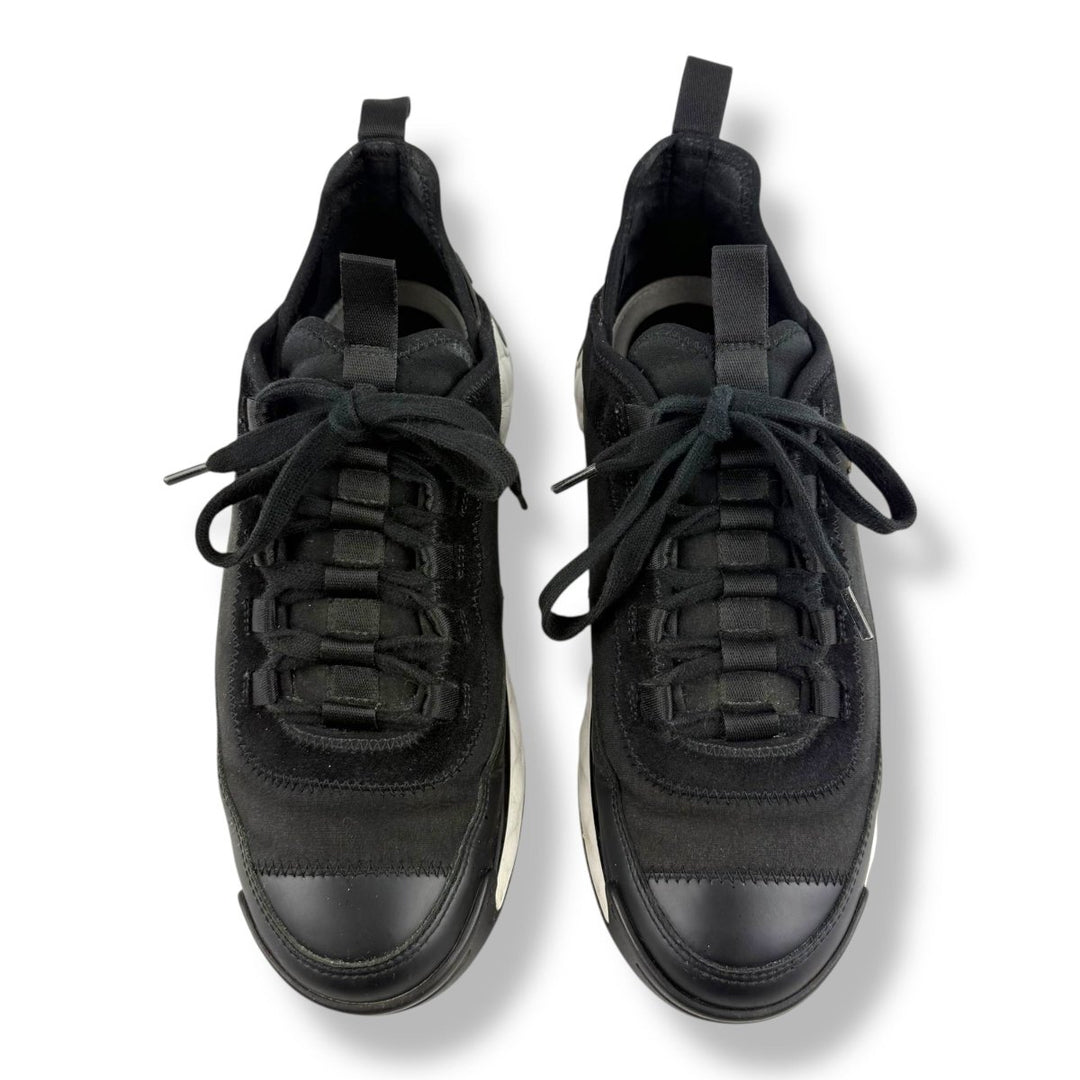 Chanel Runner CC Logo Black/White UK 6 / EU 39 - Lux Central