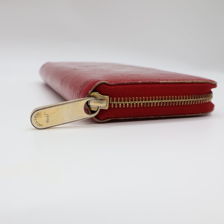 Louis Vuitton Red Patent Leather Zippy Purse