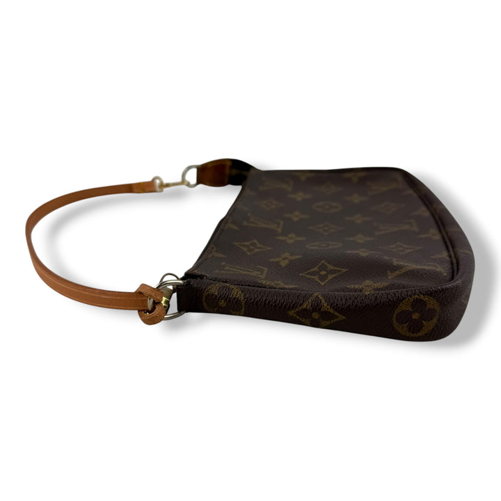 Louis Vuitton Medium Pochette Accessories Brown Monogram Clutch Bag