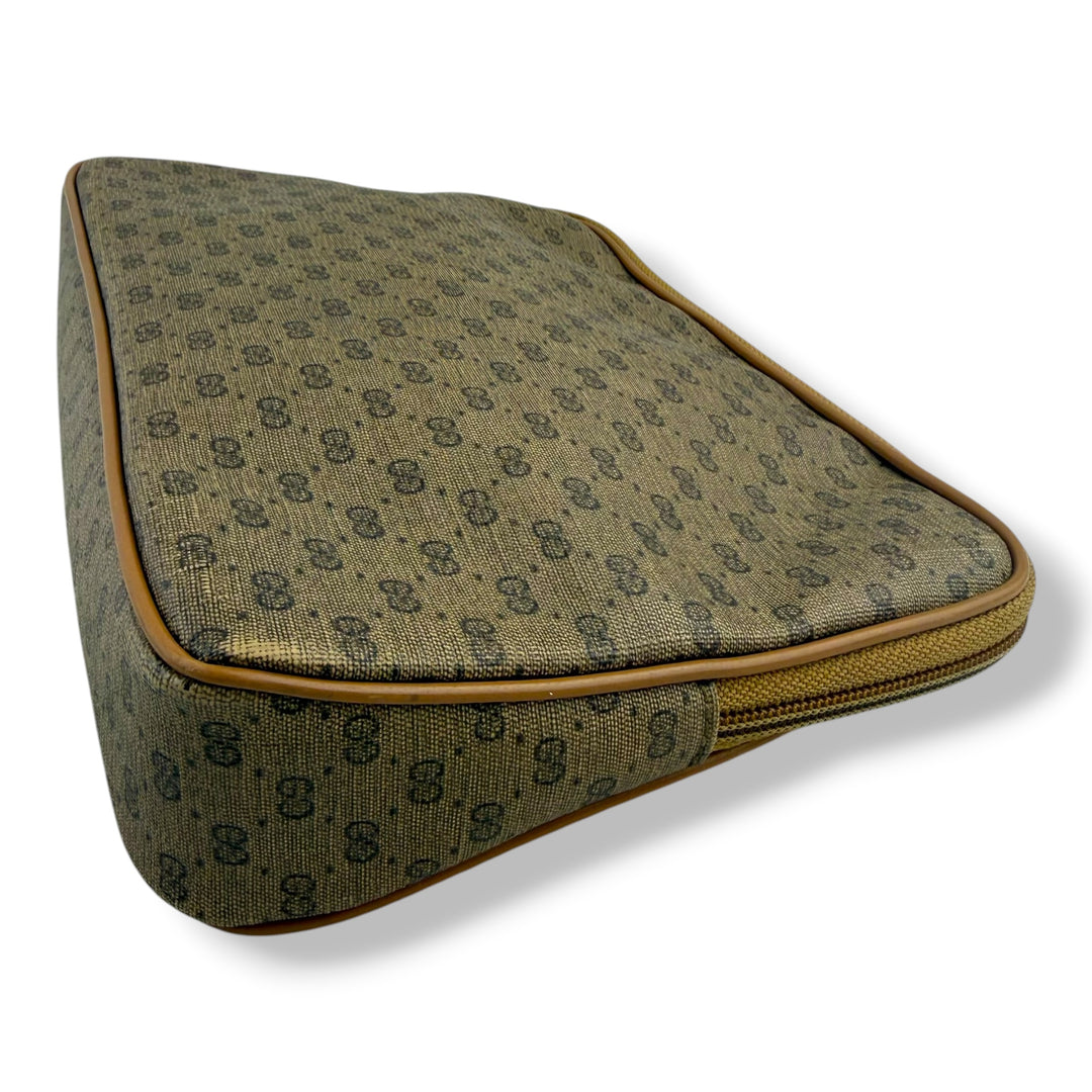 Gucci Canvas GG Supreme Beige Clutch Pouch Bag