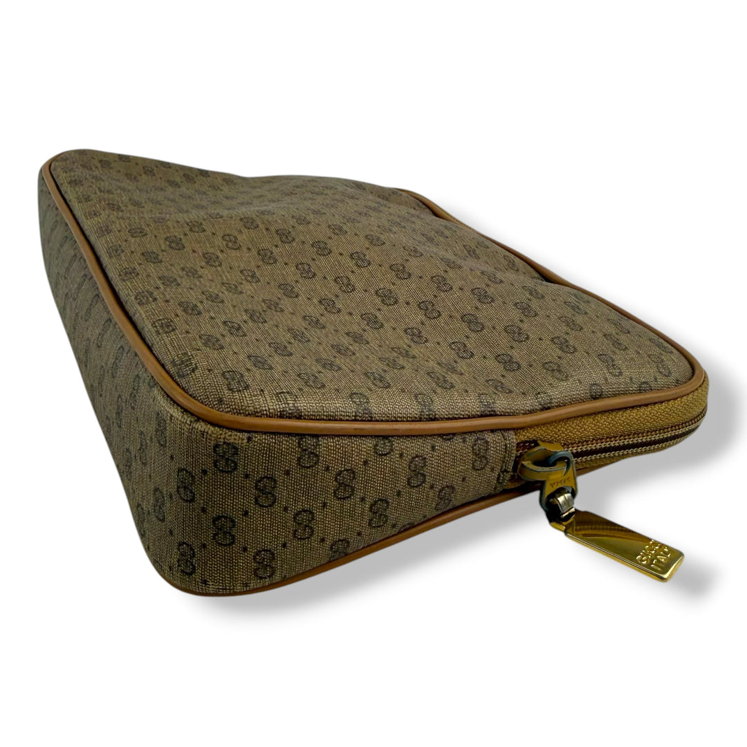 Gucci Canvas GG Supreme Beige Clutch Pouch Bag