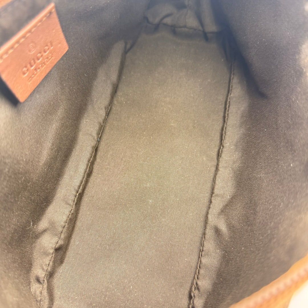 Gucci GG Supreme Beige/Brown Boat Pochette Handbag