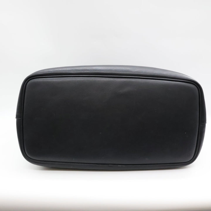 Givenchy Black Calfskin Leather Antigona Gothic Large Tote Handbag - Lux Central