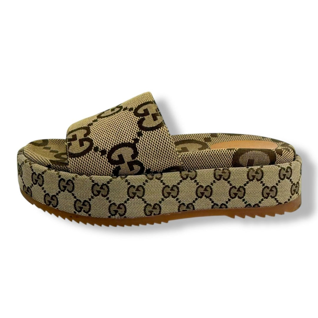 Gucci Angelina Slides Beige GG Supreme Canvas UK 6 / EU 39 - Lux Central
