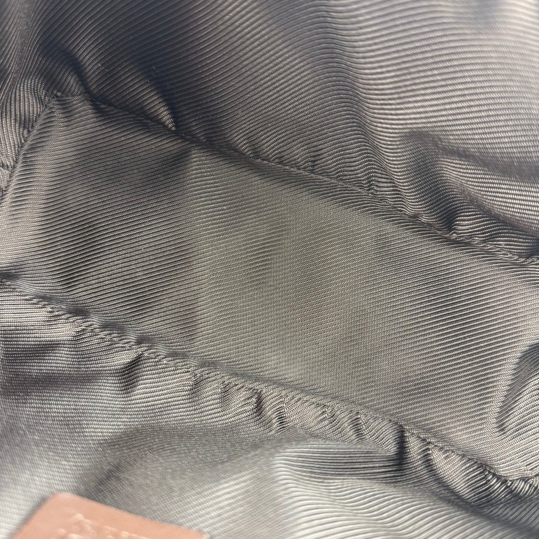 Gucci GG Supreme Beige Boat Pochette Handbag - Lux Central