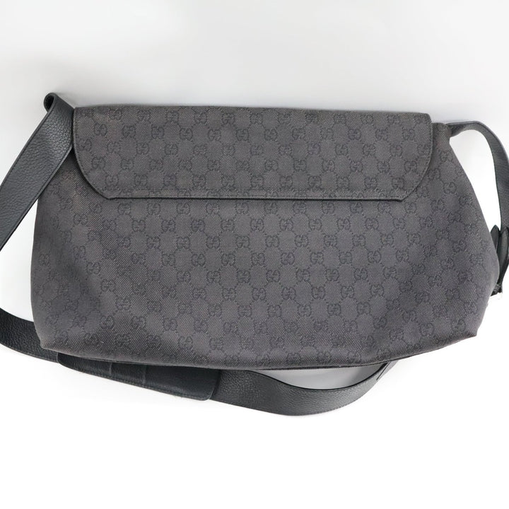 Gucci GG Supreme Black Crossbody Messenger Changing Bag - Lux Central