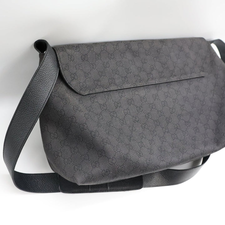 Gucci GG Supreme Black Crossbody Messenger Changing Bag - Lux Central