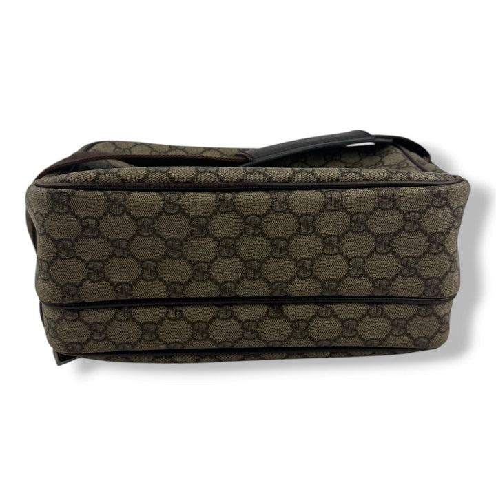 Gucci Supreme Beige Crossbody Camera Bag - Lux Central