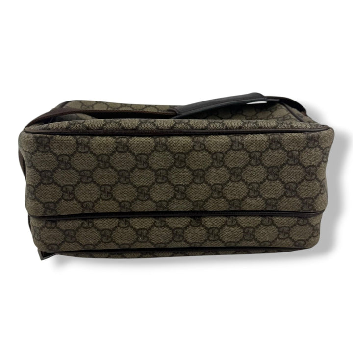 Gucci Supreme Beige Crossbody Camera Bag - Lux Central