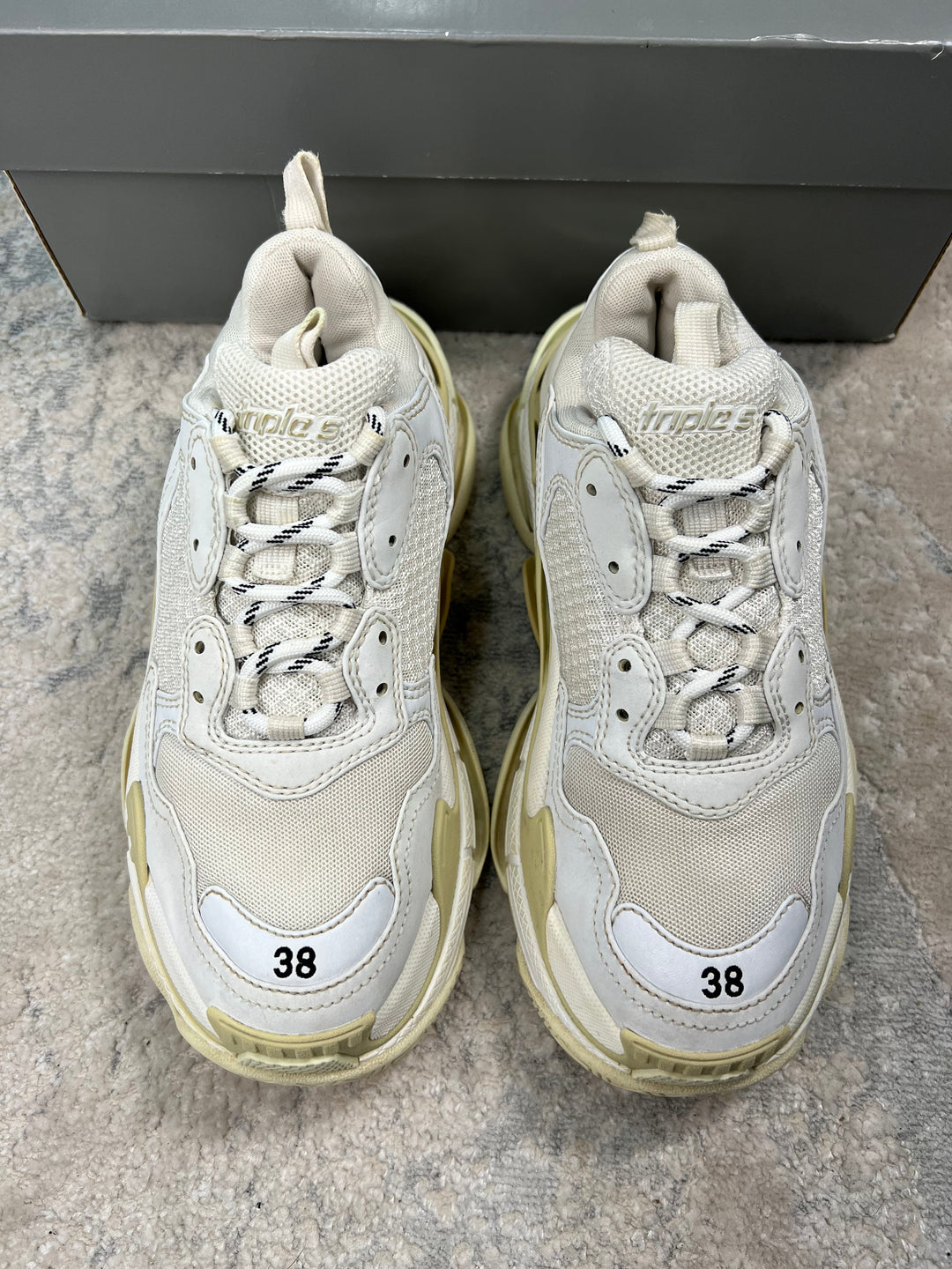 Balenciaga triple s hot sale white new