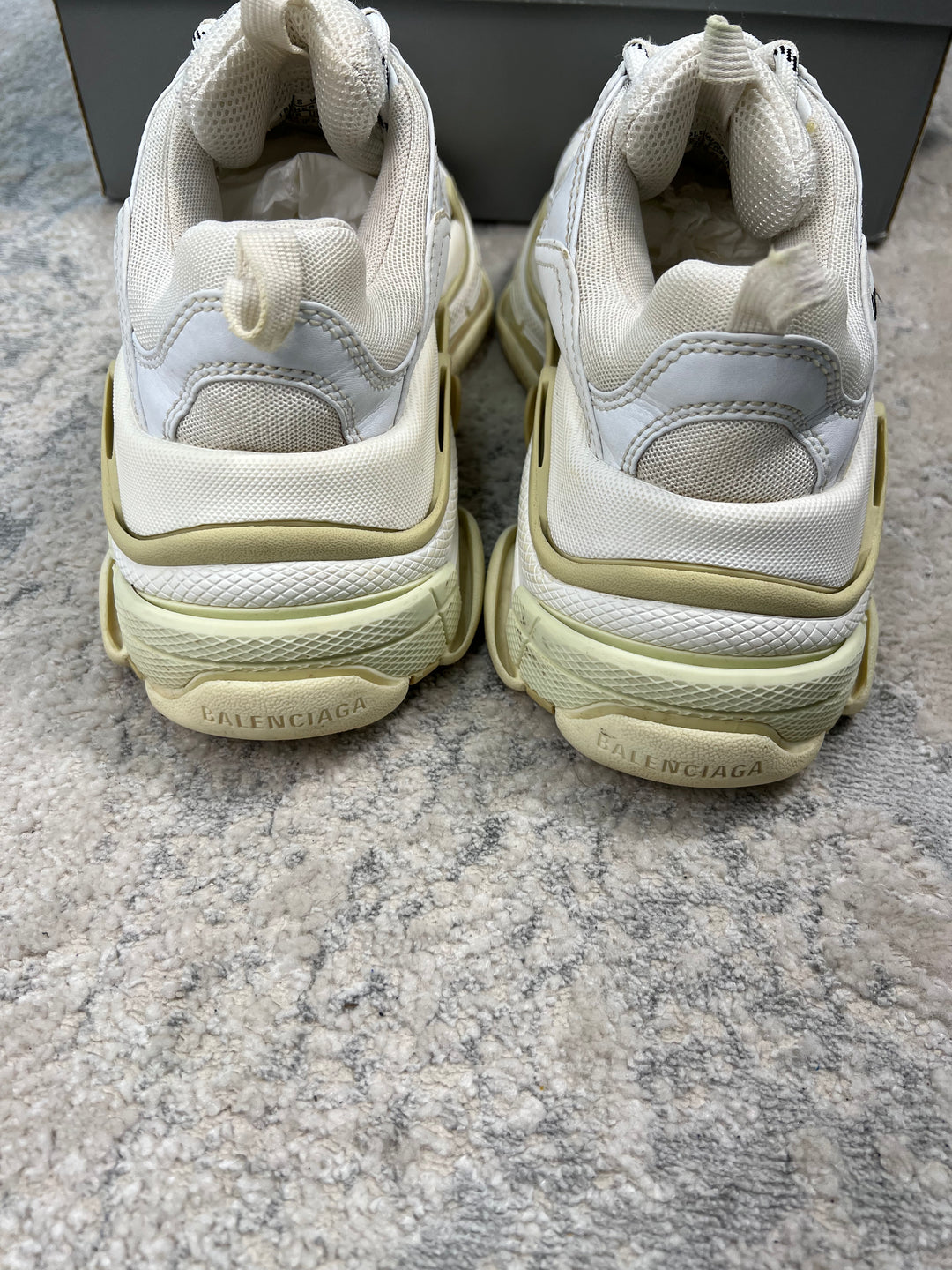 Balenciaga triple s usa 2025 price