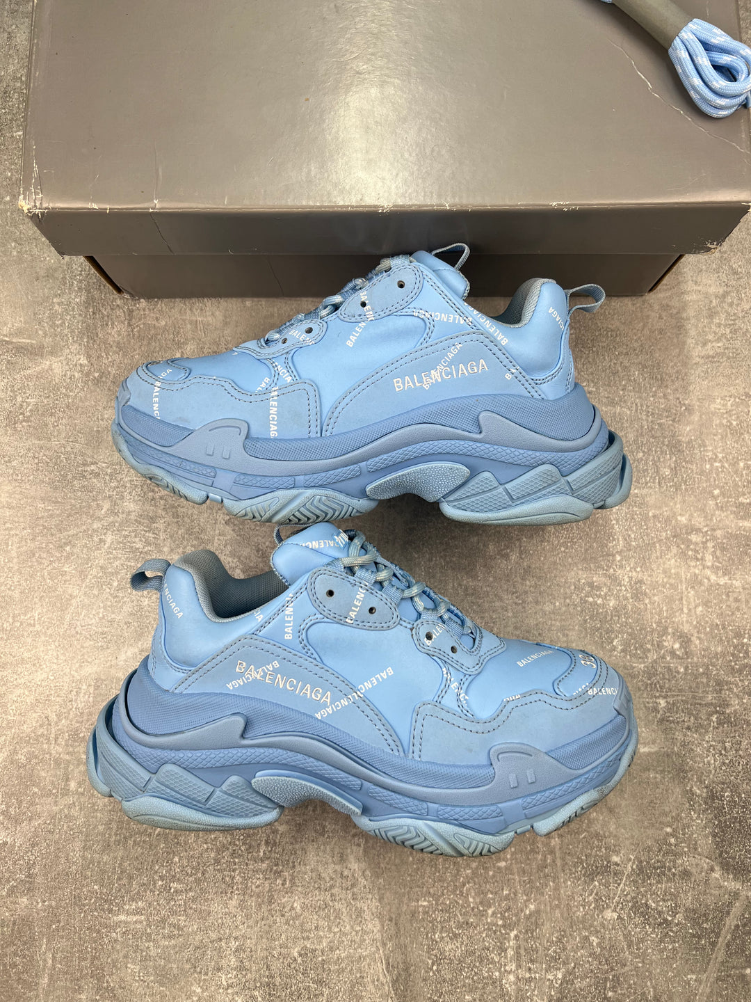 Balenciaga triple s blue and white online