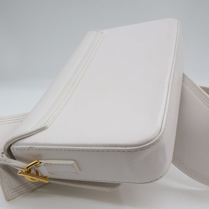 Jacquemus Le Carinu White Handbag - Lux Central