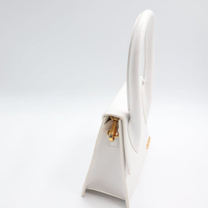 Jacquemus Le Grand Chiquito White Moyen Crossbody Handbag - Lux Central