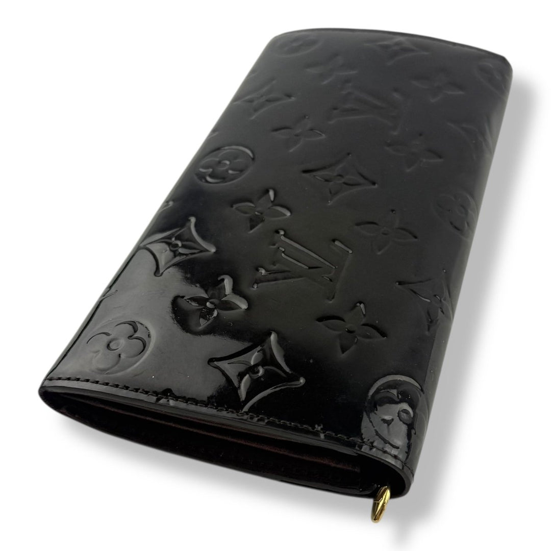 Louis Vuitton Amarante Monogram Vernis Sarah Wallet - Lux Central