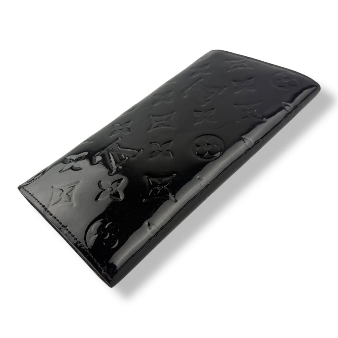 Louis Vuitton Amarante Monogram Vernis Sarah Wallet - Lux Central
