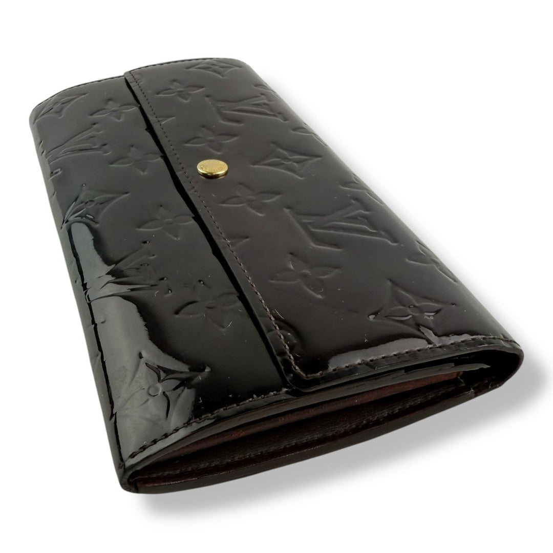 Louis Vuitton Amarante Monogram Vernis Sarah Wallet - Lux Central