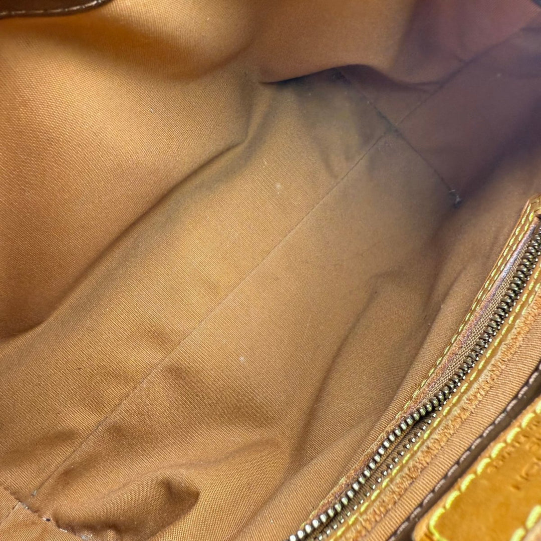 Louis Vuitton Beige Vernis Reade PM Tote - Lux Central