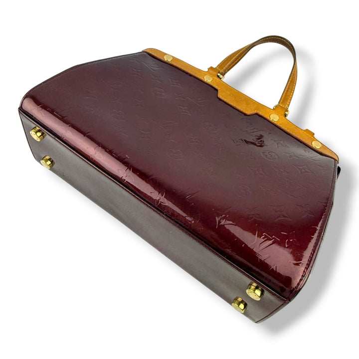 Louis Vuitton Brea MM Burgundy Vernis Patent Leather Handbag - Lux Central