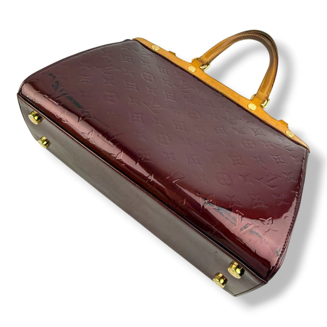 Louis Vuitton Brea MM Burgundy Vernis Patent Leather Handbag - Lux Central