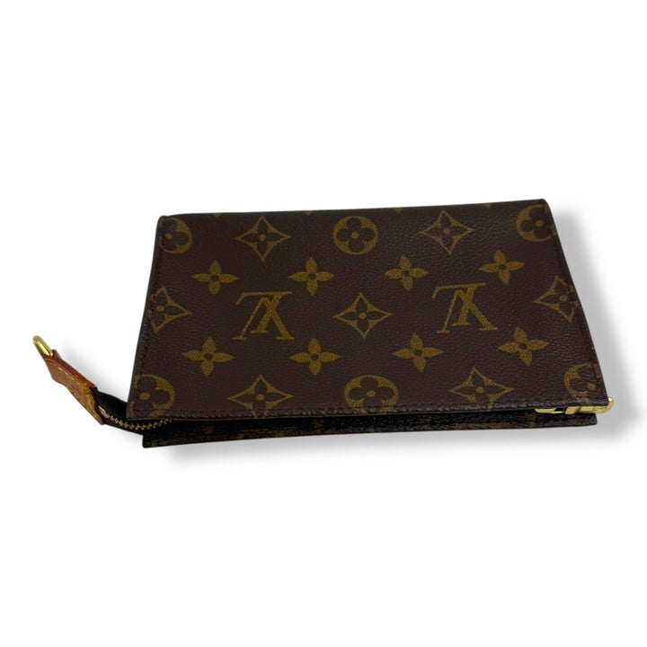 Louis Vuitton Brown Monogram Classic Signature Bucket Pouch W/ Added Chain - Lux Central