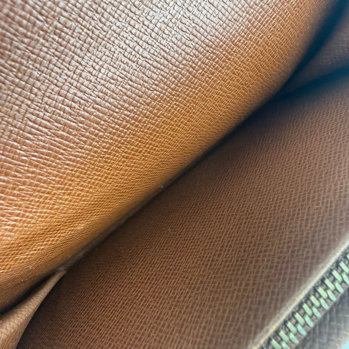 Louis Vuitton Brown Monogram Zippy Clip Purse - Lux Central