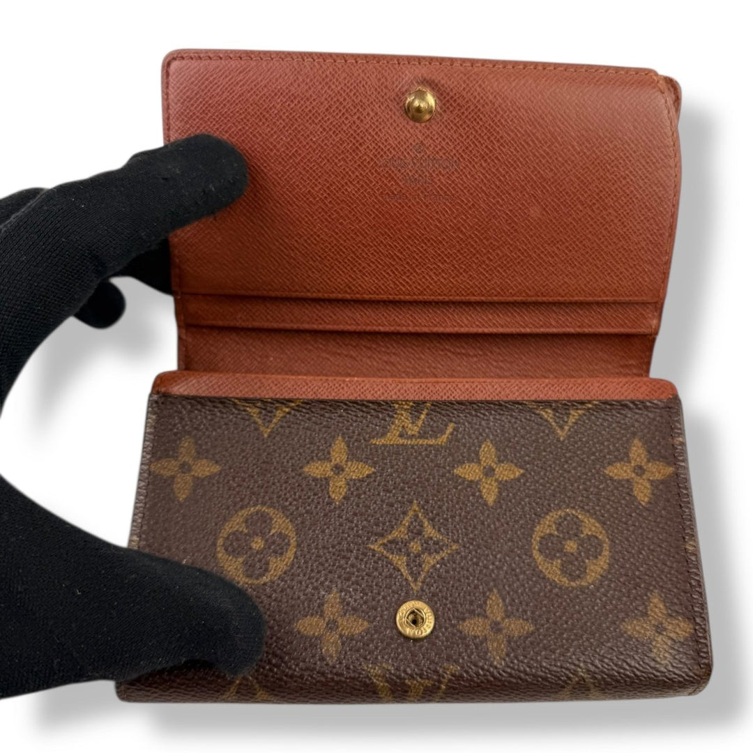 Louis Vuitton Brown Monogram Zippy Clip Purse - Lux Central
