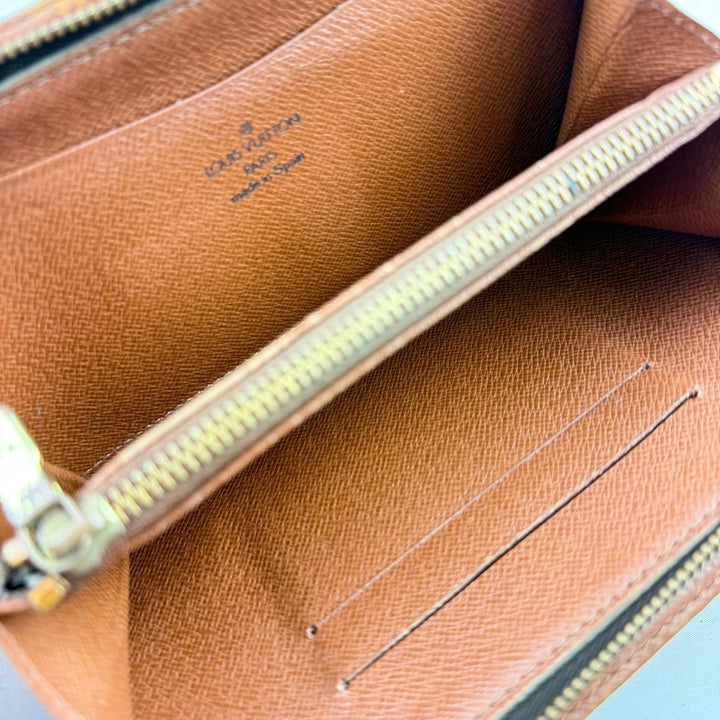 Louis Vuitton Brown Monogram Zippy Purse - Lux Central