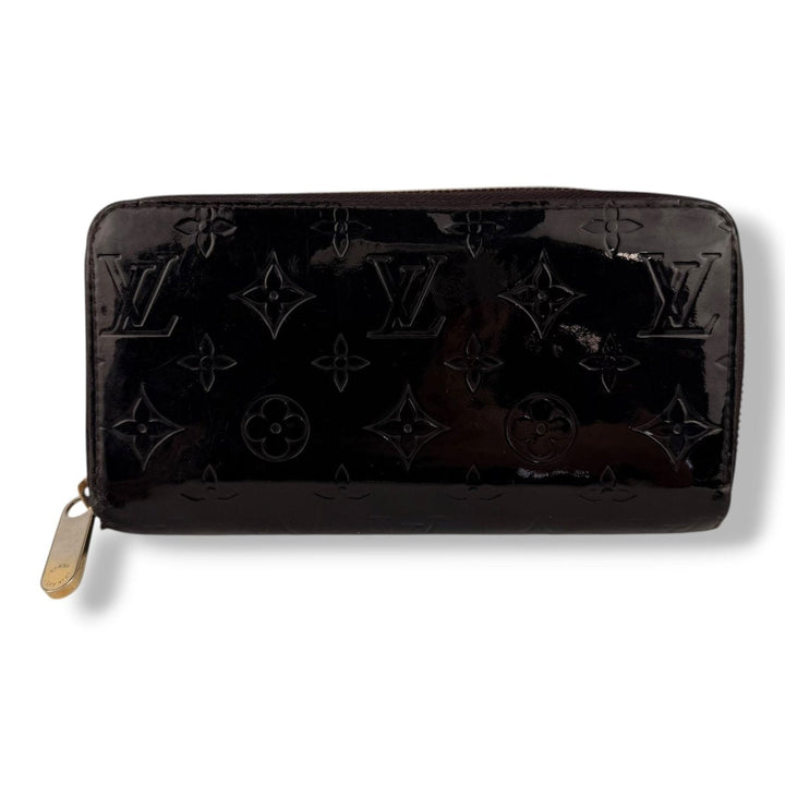 Louis Vuitton Burgundy Monogram Vernis Amarante Patent Leather Zippy Purse - Lux Central