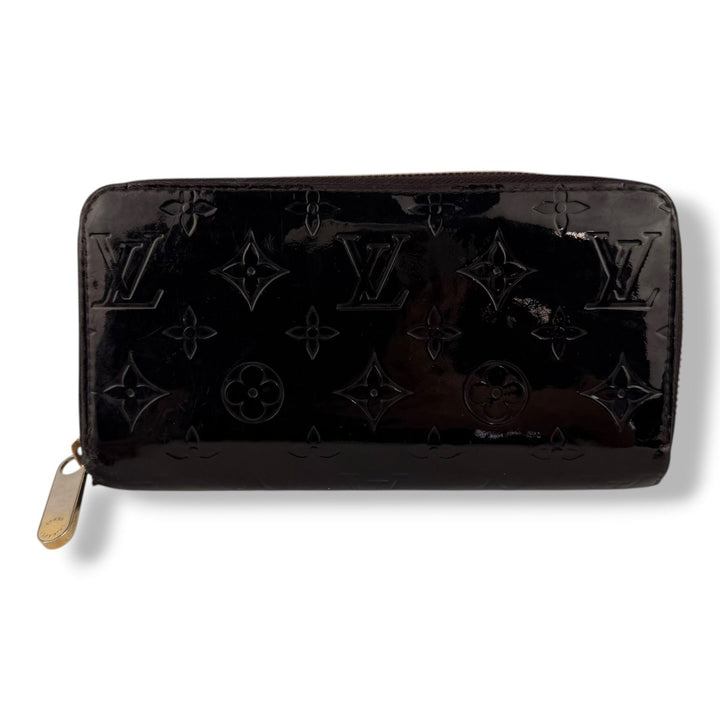 Louis Vuitton Burgundy Monogram Vernis Amarante Patent Leather Zippy Purse - Lux Central