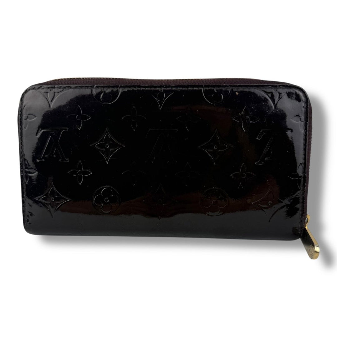 Louis Vuitton Burgundy Monogram Vernis Amarante Patent Leather Zippy Purse - Lux Central