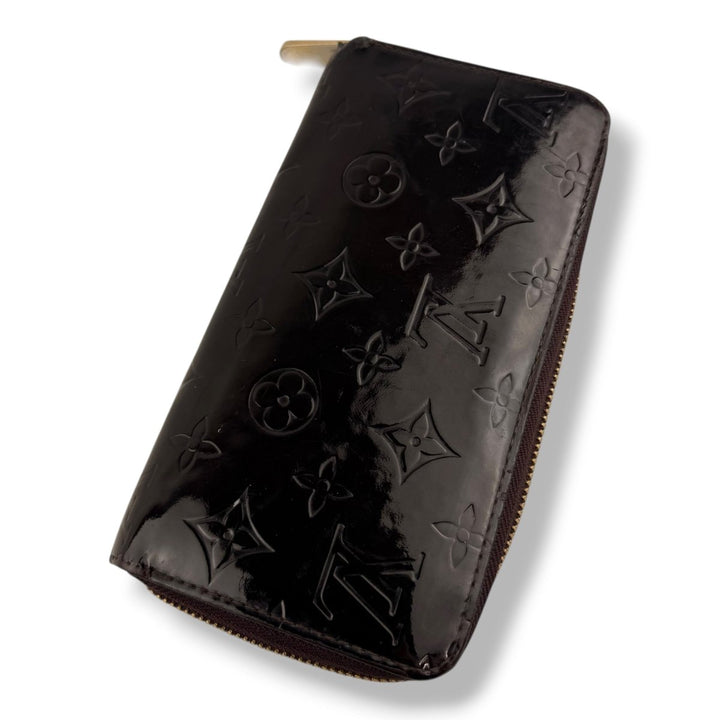 Louis Vuitton Burgundy Monogram Vernis Amarante Patent Leather Zippy Purse - Lux Central
