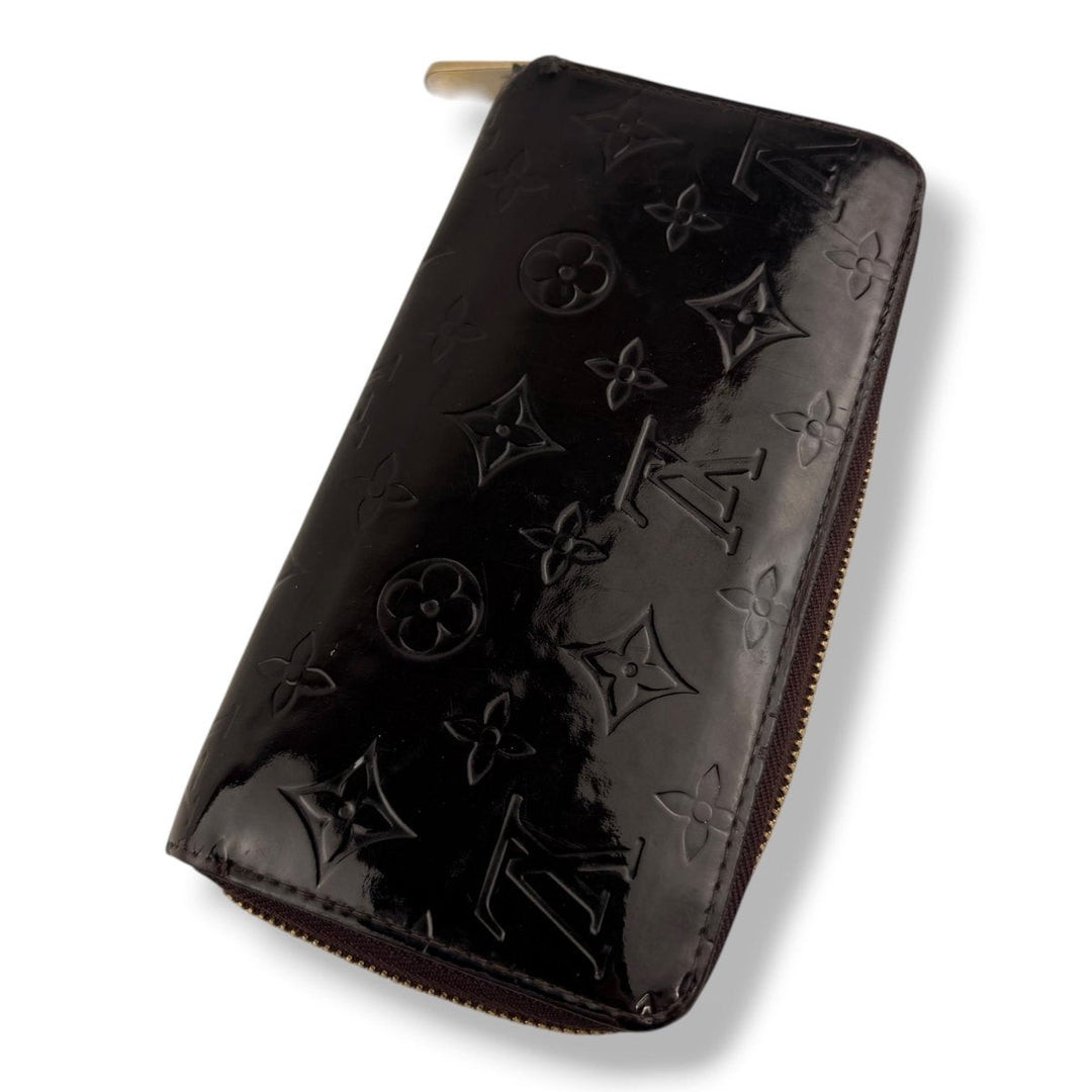 Louis Vuitton Burgundy Monogram Vernis Amarante Patent Leather Zippy Purse - Lux Central